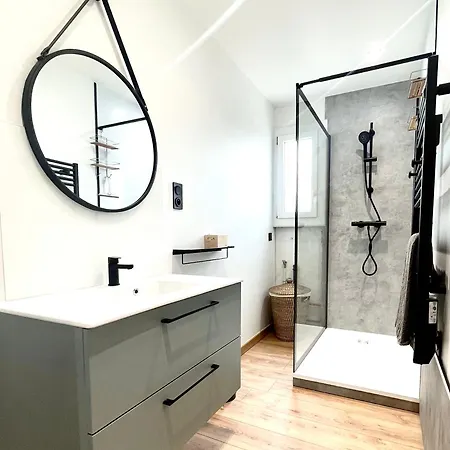 Joli T2 Dans Petite Résidence Calme Appartement