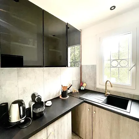Appartement Joli T2 Dans Petite Résidence Calme